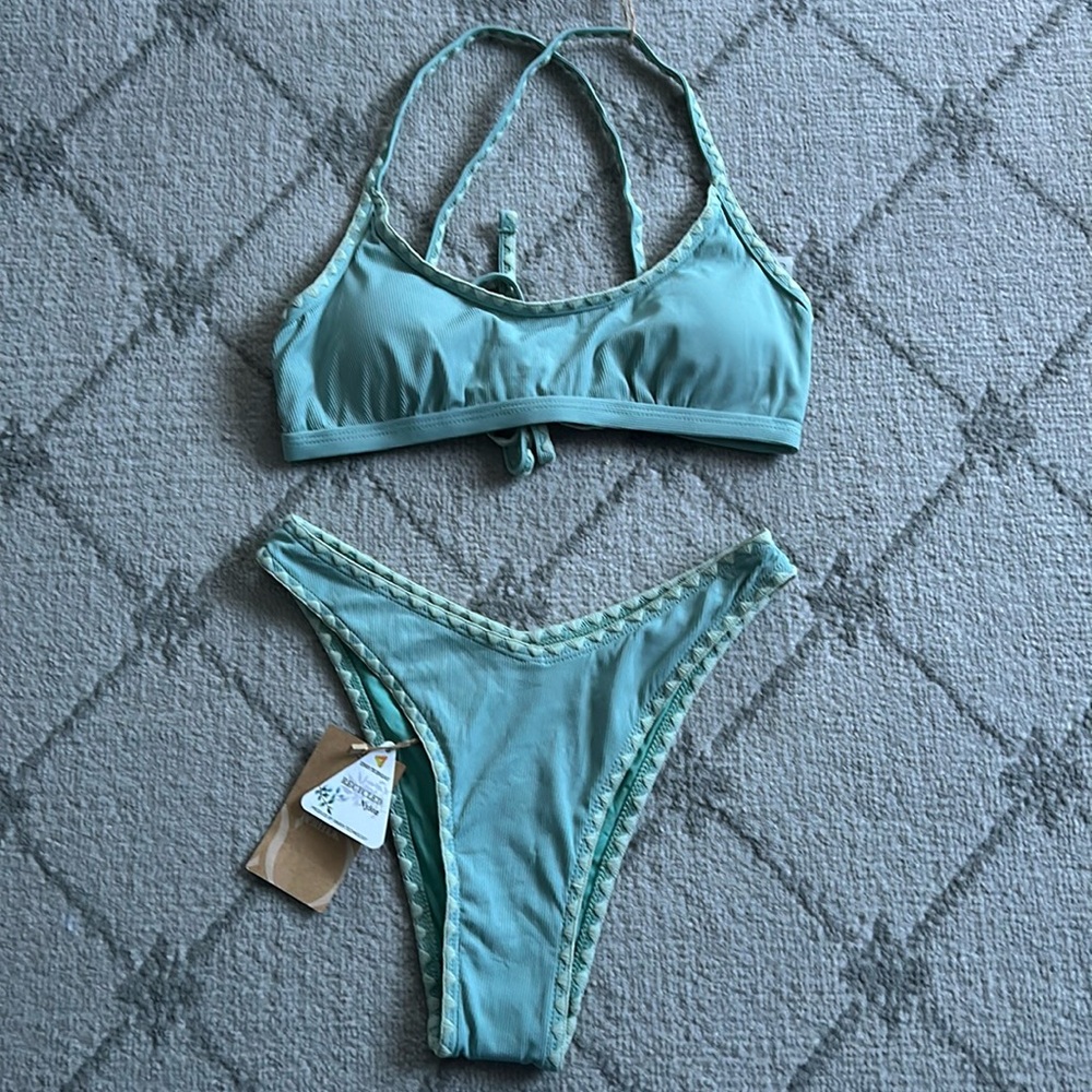 NWT Berlook bikini